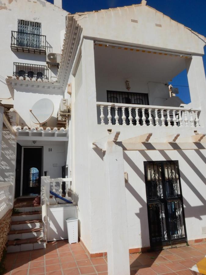 Beach Villa ,Nerja, Seaview, Pool, 3 Bedrooms, Huge Terrace And Garden מראה חיצוני תמונה
