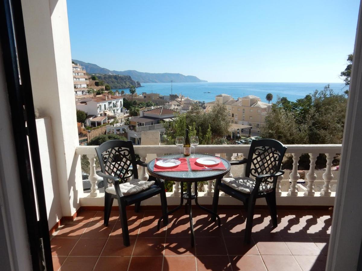 Beach Villa ,Nerja, Seaview, Pool, 3 Bedrooms, Huge Terrace And Garden מראה חיצוני תמונה