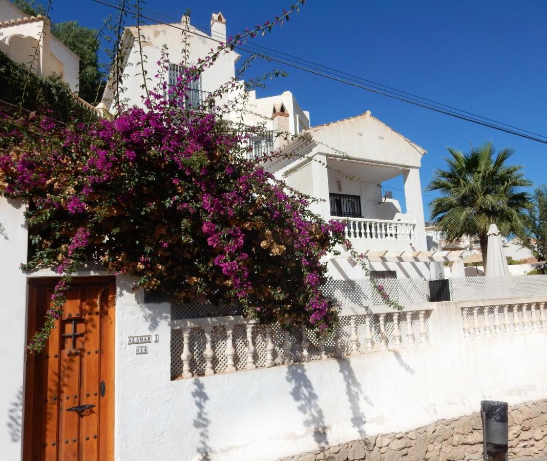 Beach Villa ,Nerja, Seaview, Pool, 3 Bedrooms, Huge Terrace And Garden מראה חיצוני תמונה