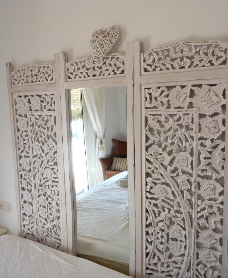 Beach Villa ,Nerja, Seaview, Pool, 3 Bedrooms, Huge Terrace And Garden מראה חיצוני תמונה